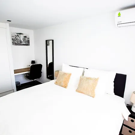 Bronbella Villa Residence-3